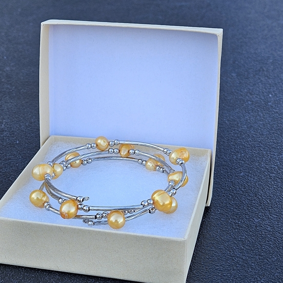 Women's Silver Tone Yellow Mother of Pearl Style Beaded Whimsical Wrap Bracelet - Picture 7 of 10